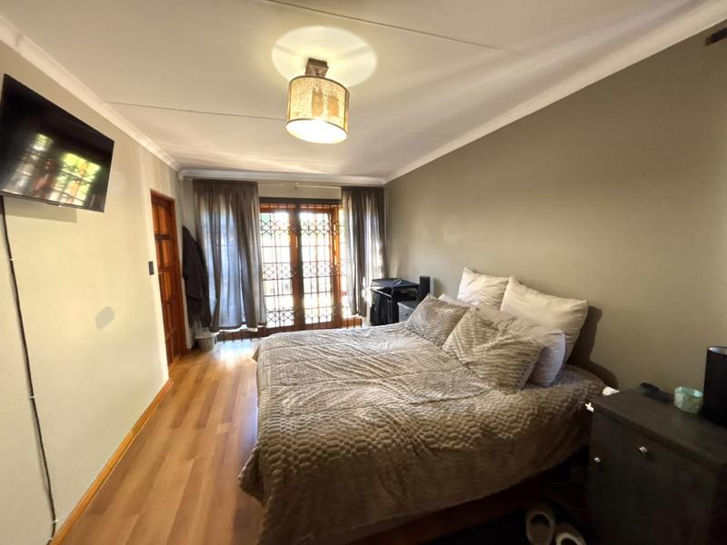4 Bedroom Property for Sale in Pellissier Free State